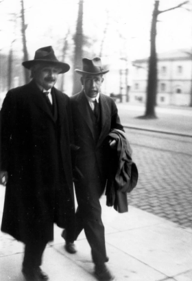 Albert Einstein e Niels Bohr